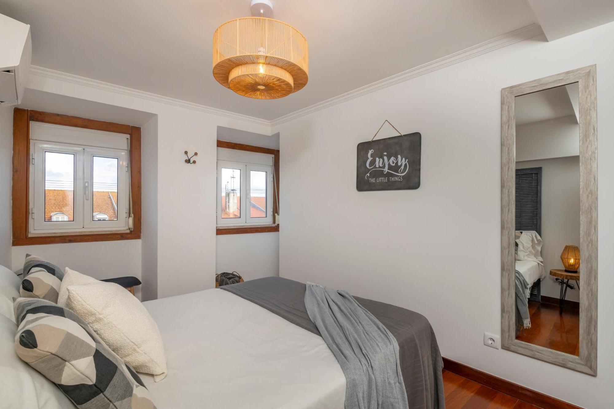 Superb Apartments Overlooking Graca In Lisbon Bilik gambar