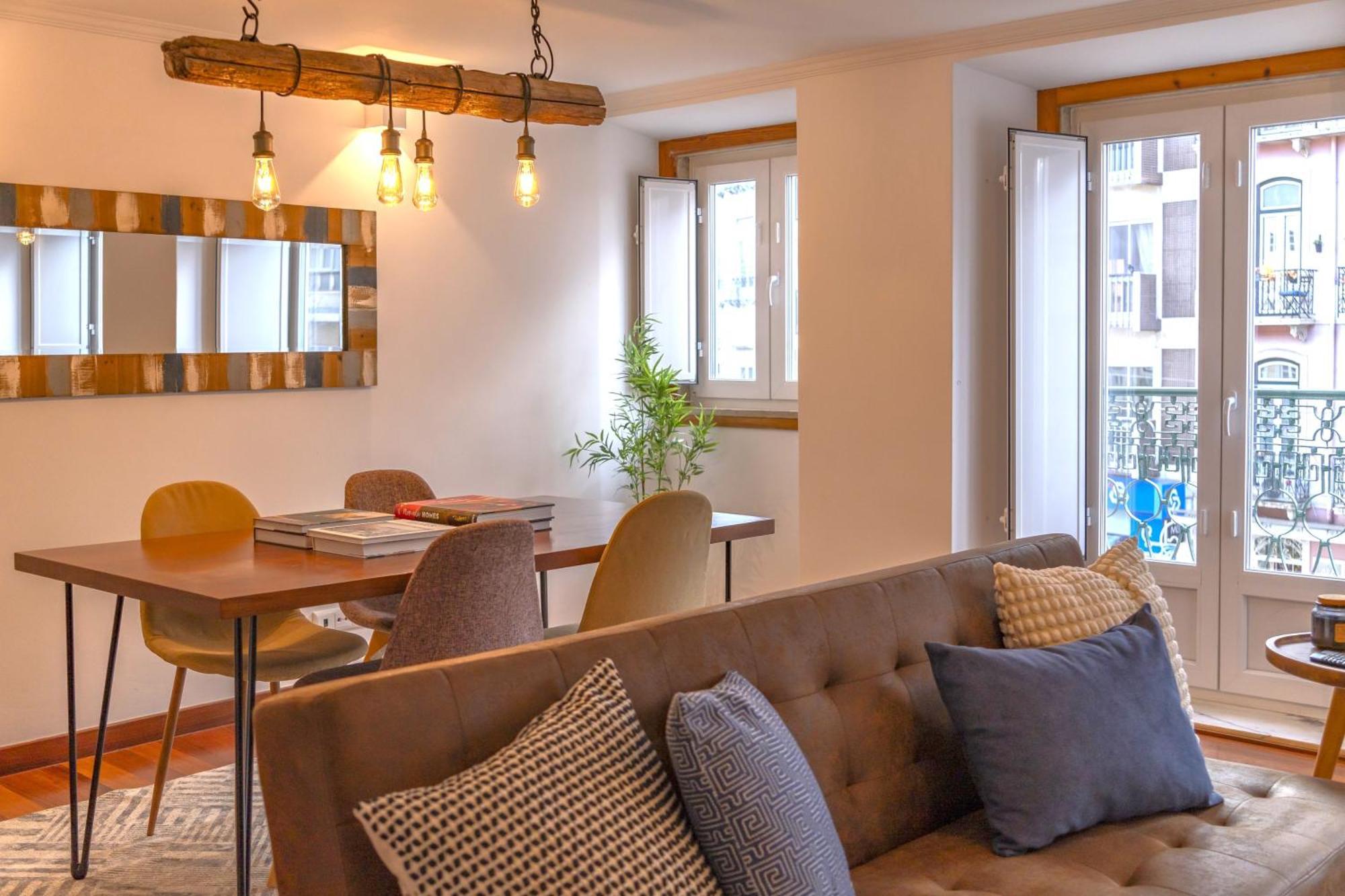 Superb Apartments Overlooking Graca In Lisbon Bilik gambar
