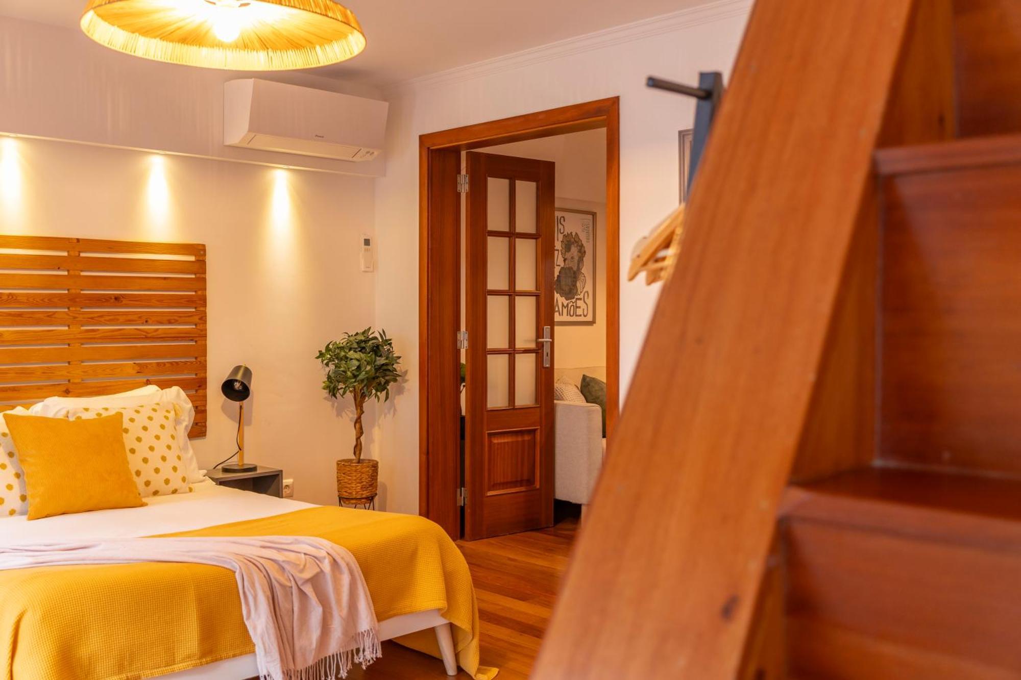 Superb Apartments Overlooking Graca In Lisbon Bilik gambar