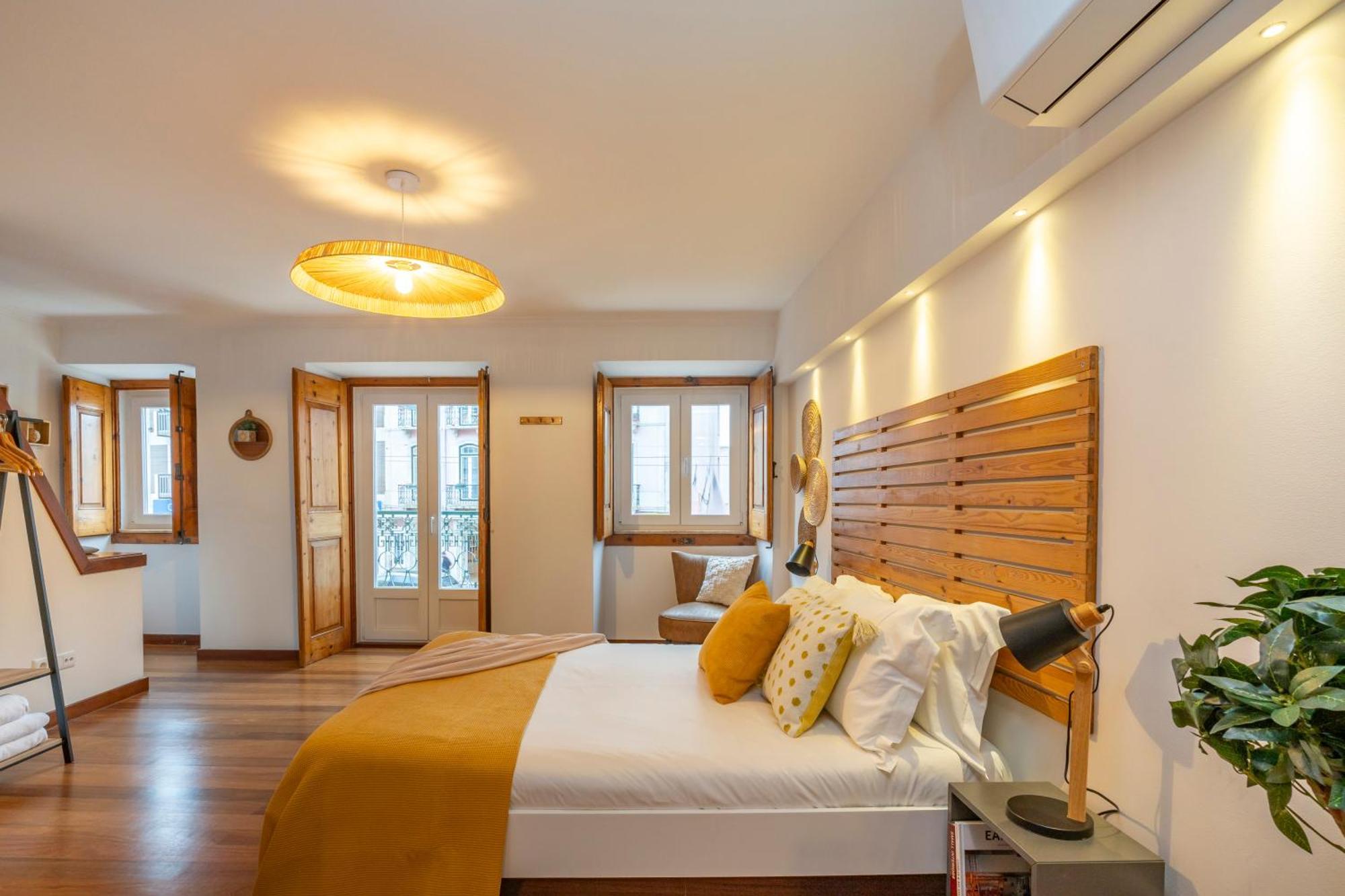Superb Apartments Overlooking Graca In Lisbon Bilik gambar